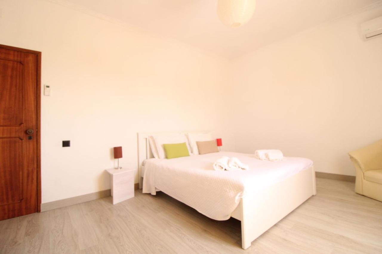 White Bride Fz Guest House Fuzeta Bagian luar foto